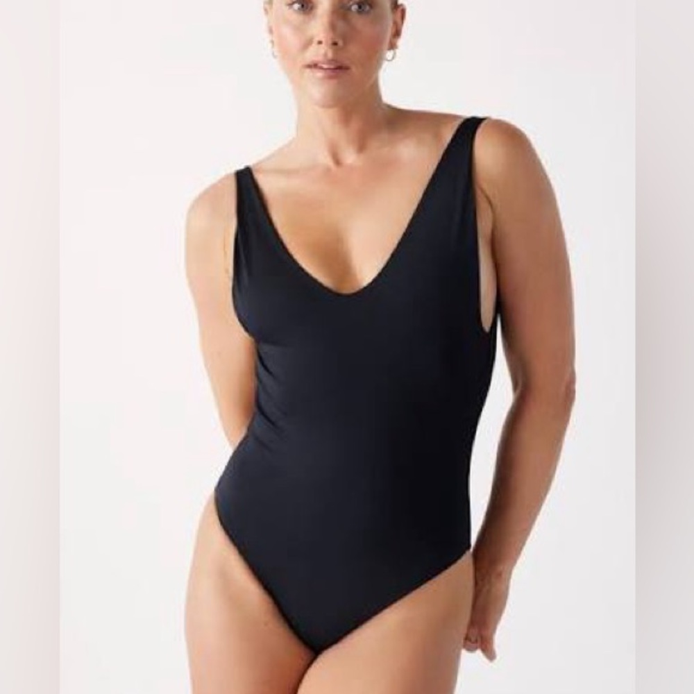 Londre-The Minimalist-Size Small-LONG-Black